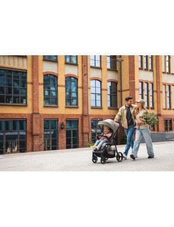 KINDERKRAFT jalutuskäru TRIG 3 ONYX BLACK
